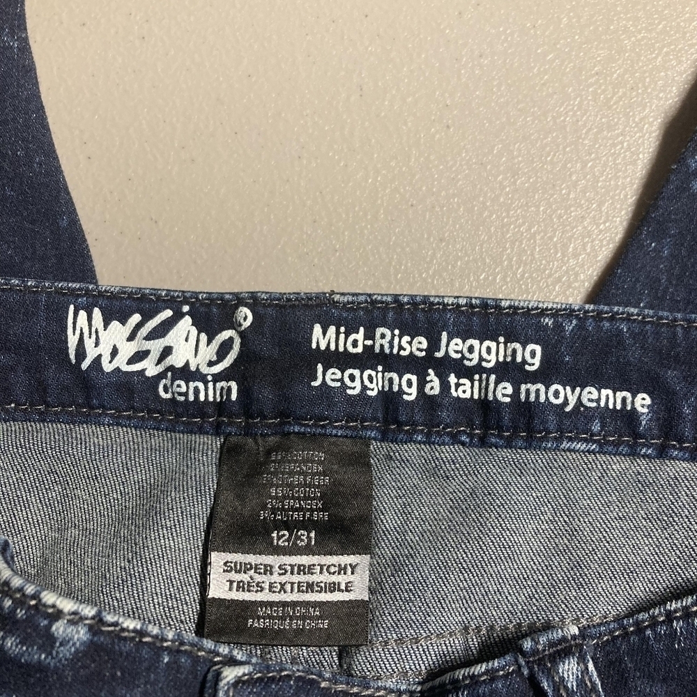 Mossimo Mid-Rise Jegging Super Stretchy Dark Wash Jeans Bleach Splatter 12/31 - Picture 4 of 6